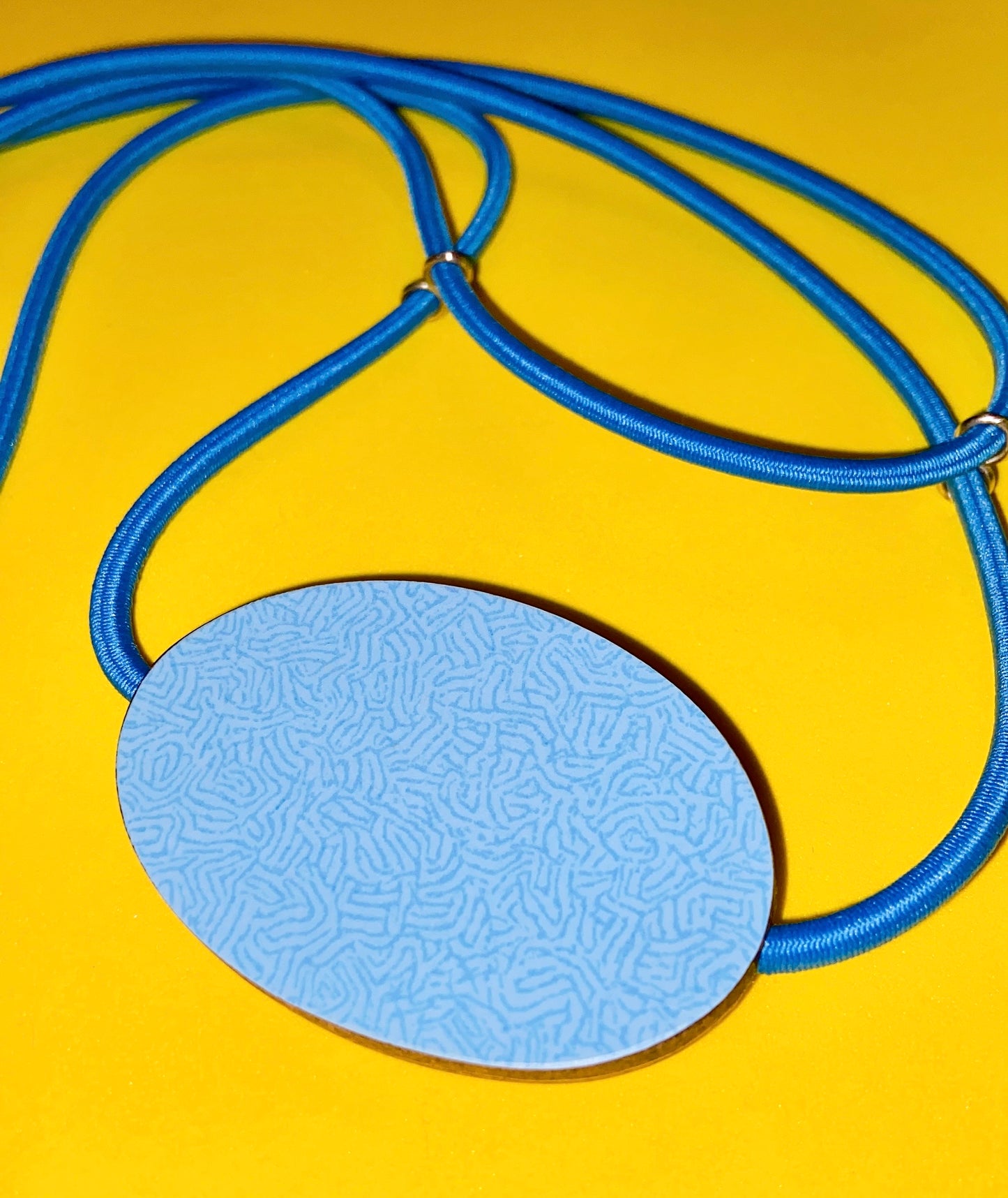 Tablewear elastic necklace  ~ Blue retro abstract prints